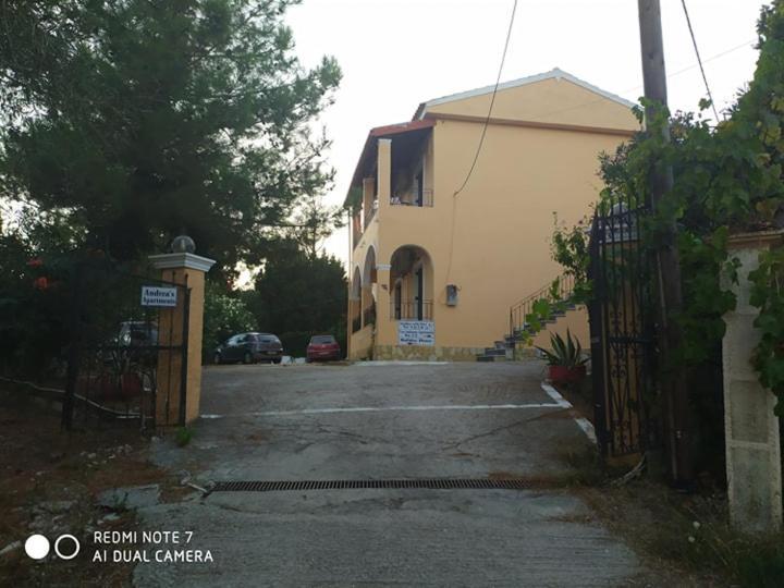 Andreas Apartments Agios Georgios Pagon Buitenkant foto