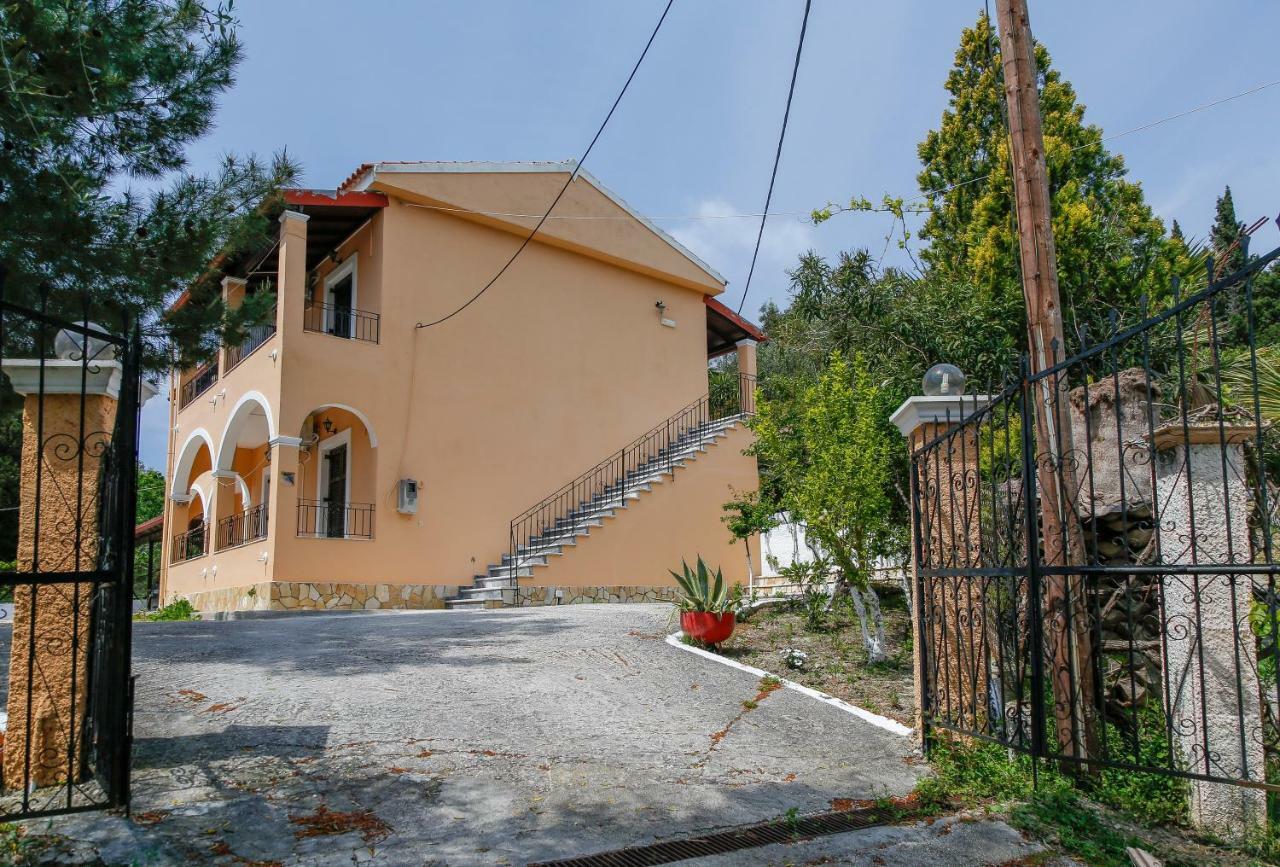 Andreas Apartments Agios Georgios Pagon Buitenkant foto