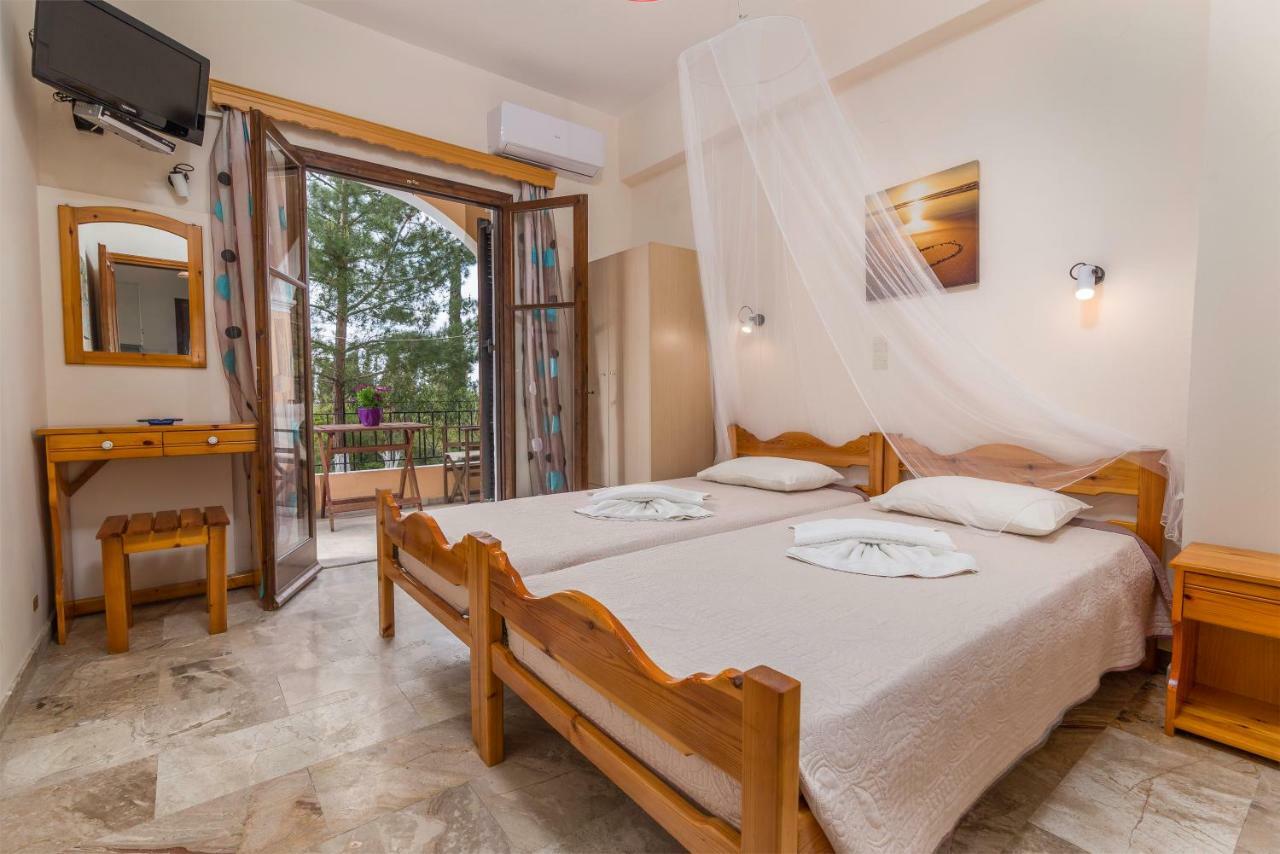 Andreas Apartments Agios Georgios Pagon Buitenkant foto